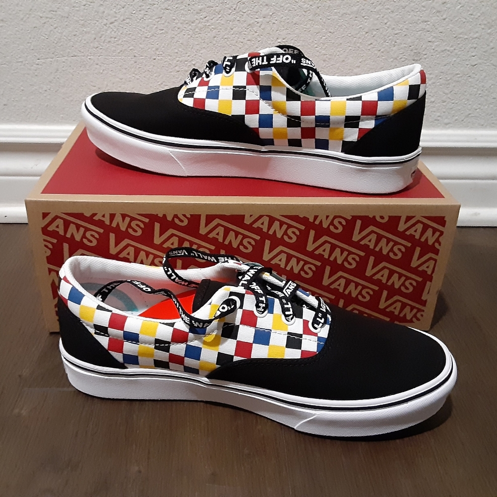 Vans - Picture 2 of 4
